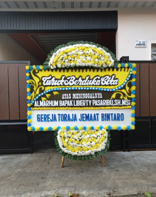 Papan Bunga Duka di Tualan Hulu