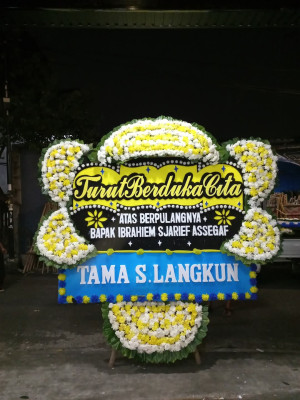 Papan Bunga Duka di Tualan Hulu