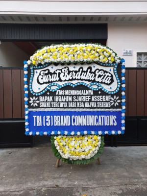 Papan Bunga Duka di Tualan Hulu